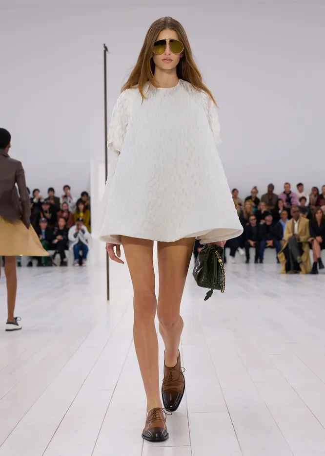 Loewe весна-лето 2025 Loewe весна-лето 2025