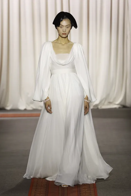 Giambattista Valli Haute Couture весна-лето 2025 Giambattista Valli Haute Couture весна-лето 2025