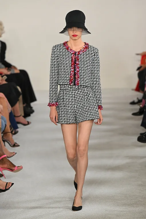 Carolina Herrera весна-лето 2023 Carolina Herrera весна-лето 2023