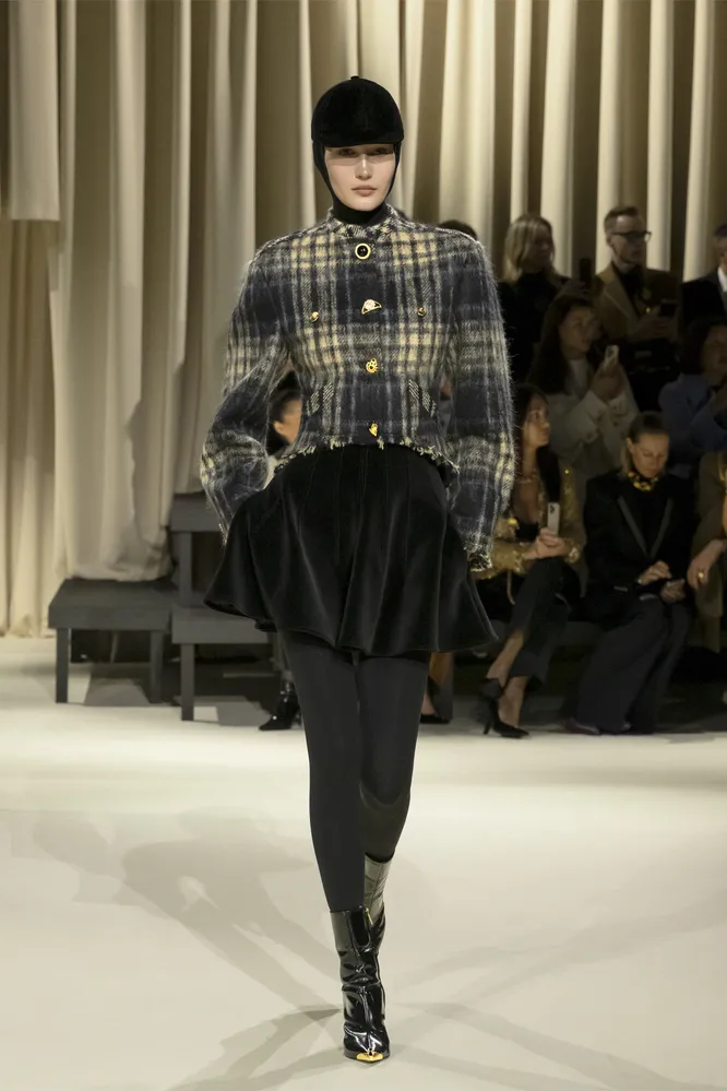 Schiaparelli осень-зима 2024/25 Schiaparelli осень-зима 2024/25