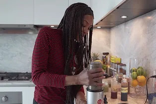 Рецепт смузи для иммунитета от Наоми Кэмпбелл