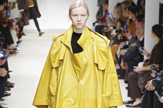 Мы определили самый модный цвет на подиумах Парижа и Милана