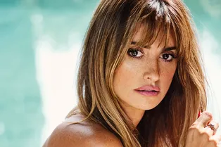 Как отстричь челку, чтобы освежить образ