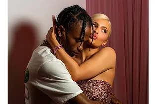 Бойфренд Кайли Дженнер подарил ей на день рождения винтажный Rolls-Royce за $ 5 миллионов