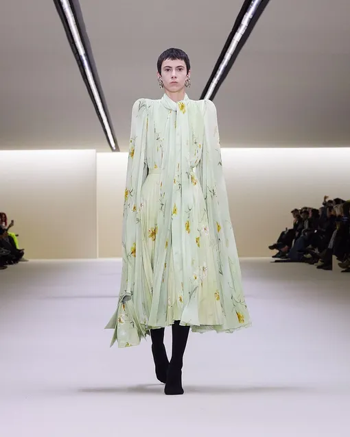 Balenciaga осень-зима 2023/24