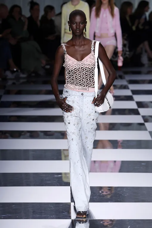Versace весна-лето 2024 Versace весна-лето 2024