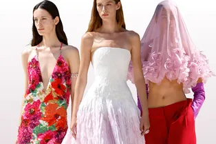 Возвращение к истокам: показ Balenciaga Пьерпаоло Пиччоли — любовное письмо красоте женского тела Возвращение к истокам: показ Balenciaga Пьерпаоло Пиччоли — любовное письмо красоте женского тела