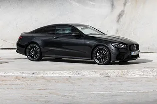 Почему новые купе и кабриолет Mercedes-AMG — образец спортшика в мире автомобилей