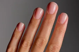 Как сделать маникюр дома, чтобы получить салонный эффект