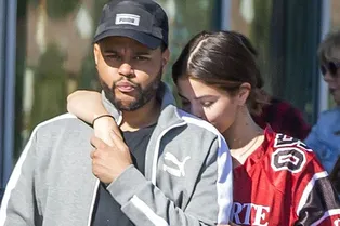 Селена Гомес и The Weeknd на шопинге в Лос-Анджелесе Селена Гомес и The Weeknd на шопинге в Лос-Анджелесе