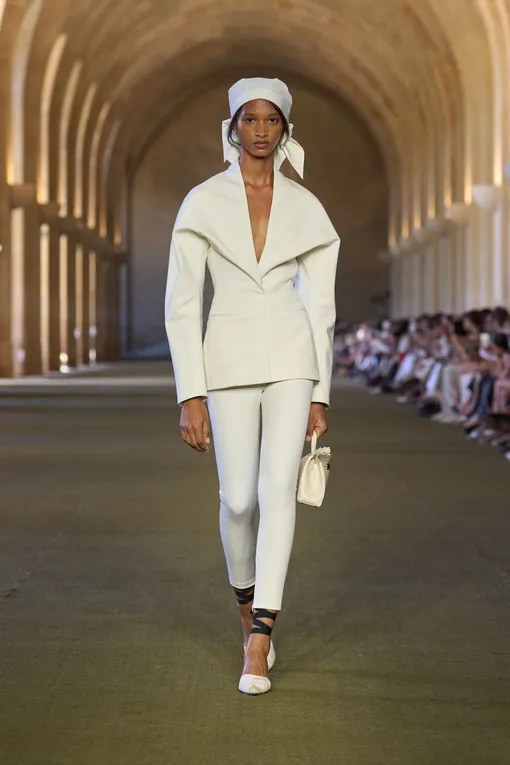 Jacquemus весна-лето 2026 Jacquemus весна-лето 2026