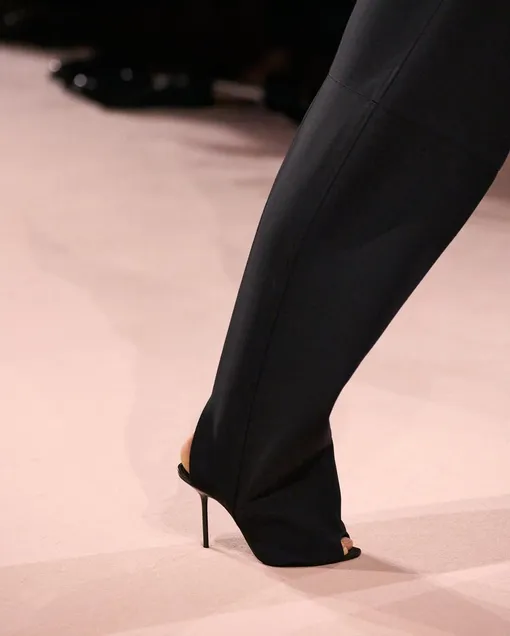 Victoria Beckham осень-зима 2025/26