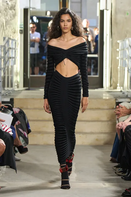 Alaïa весна-лето 2023 Alaïa весна-лето 2023