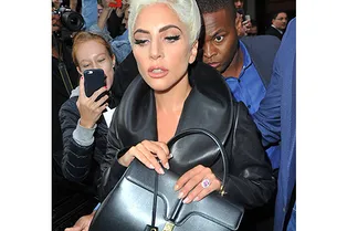 Как выглядит первая сумка Céline дизайна Эди Слимана