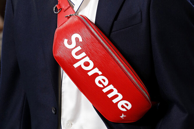 LVMH не подтвердил покупку культового бренда Supreme