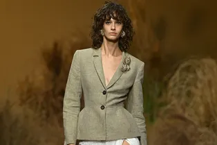 Модные льняные вещи на лето-2026: главные тренды