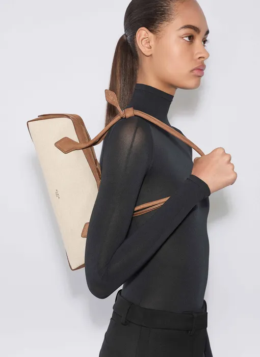 ALAÏA Le Teckel ALAÏA Le Teckel