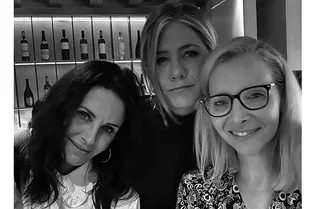 «Друзья» навсегда: Дженнифер Энистон встретилась с Кортни Кокс и Лизой Кудроу