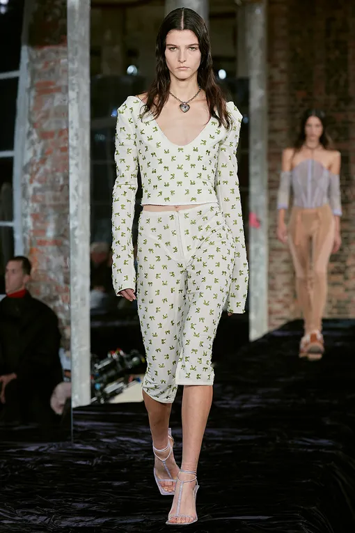 ACNE STUDIOS весна-лето 2022