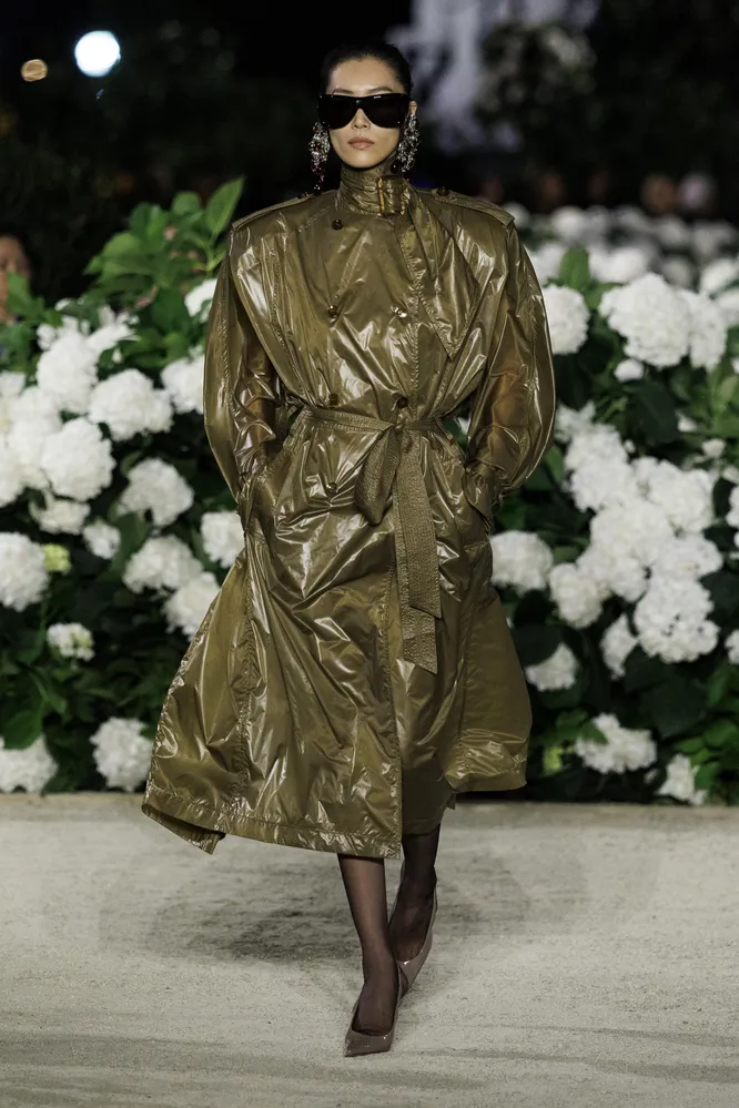 Saint Laurent весна-лето 2026