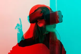 «Домашний очаг» провел конференцию «Дети и родители XXI века. Навстречу друг другу»