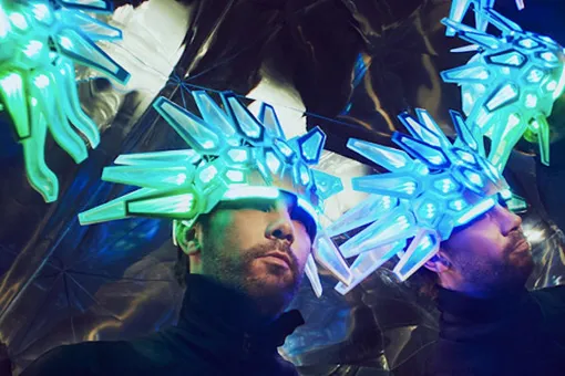 Они вернулись: Jamiroquai выпустили первый за семь лет клип