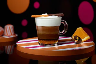 Лучший подарок кофеману: Nespresso выпустили новогоднюю коллекцию аксессуаров