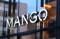 Mango продает российские магазины
