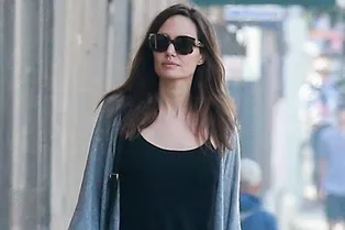 Анджелина Джоли и мини: редкий выход актрисы в коротком платье