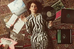 Юлия Снигирь — героиня декабрьской обложки Grazia