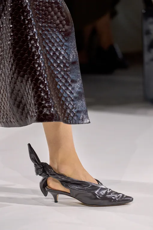 Bottega Veneta весна-лето 2026