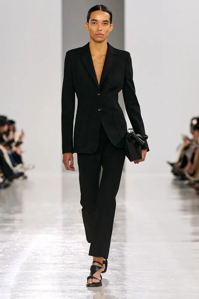 Max Mara весна-лето 2025 Max Mara весна-лето 2025