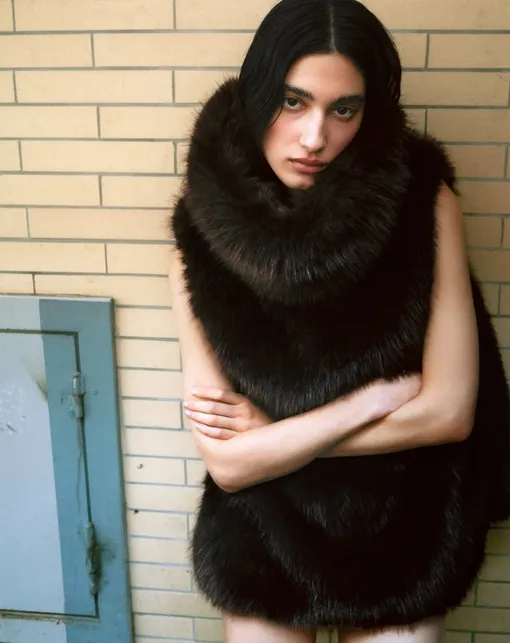 Меховая манишка