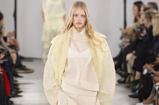 Какой тренч можно носить не только весной, но и летом Какой тренч можно носить не только весной, но и летом