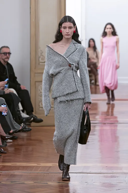 Alberta Ferretti осень–зима 2025/2026