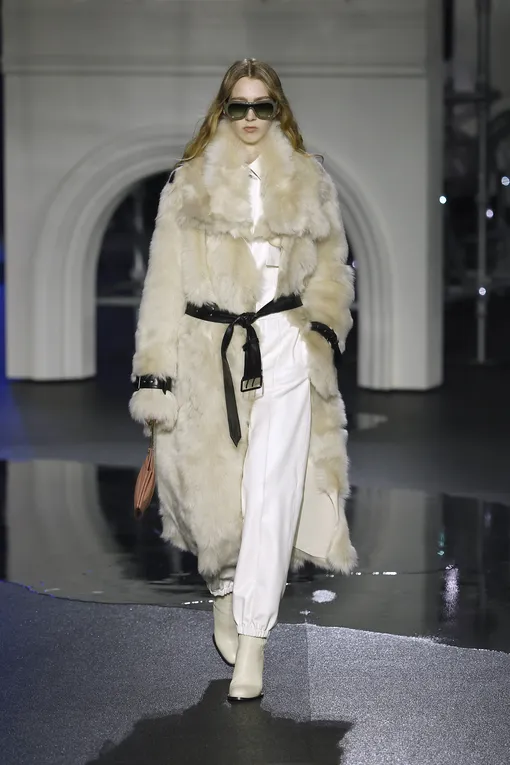 Burberry осень-зима 2026/27 Burberry осень-зима 2026/27