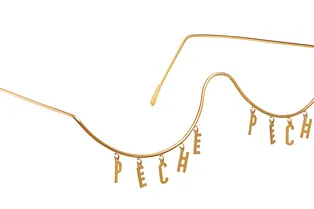 Очки без стекол и серьги-спирали с буквами в новогодней коллекции Pêche Péché