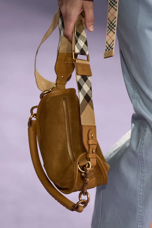Burberry весна-лето 2025 Burberry весна-лето 2025