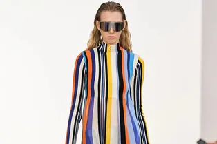 Loewe после Джонатана Андерсона: каким получилось первое шоу Джека Макколоу и Лазаро Эрнандеса Loewe после Джонатана Андерсона: каким получилось первое шоу Джека Макколоу и Лазаро Эрнандеса