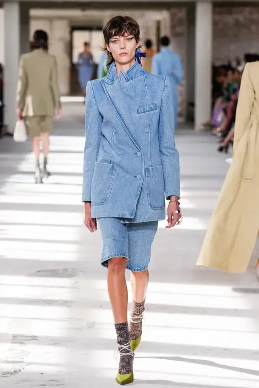 Dries Van Noten весна-лето 2024 Dries Van Noten весна-лето 2024