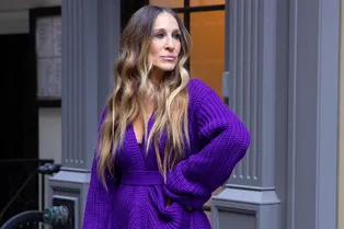 Платье-шарф или платье-кардиган? Сара Джессика Паркер готова к осени