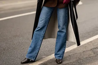 Bootcut или клеш: чем отличаются самые трендовые фасоны джинсов
