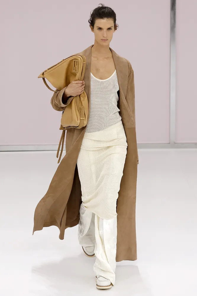 Fendi весна-лето 2025 Fendi весна-лето 2025