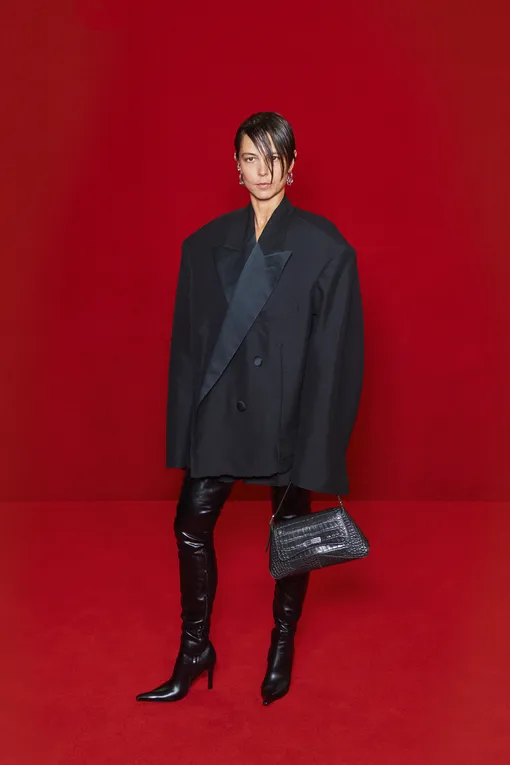 Balenciaga весна-лето 2022 Balenciaga весна-лето 2022