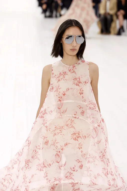 Loewe весна-лето 2025 Loewe весна-лето 2025