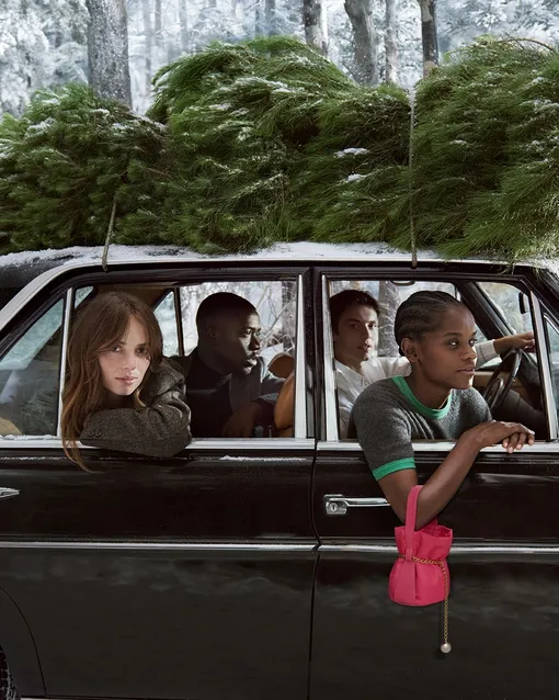 Рекламная кампания Prada Holiday