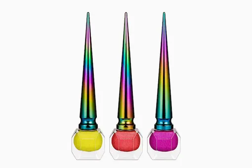 Объект желания: голографические лаки для ногтей Christian Louboutin Объект желания: голографические лаки для ногтей Christian Louboutin