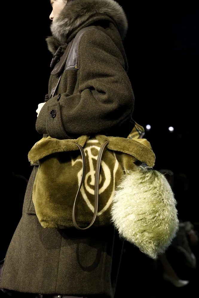 Burberry осень-зима 2024/25 Burberry осень-зима 2024/25