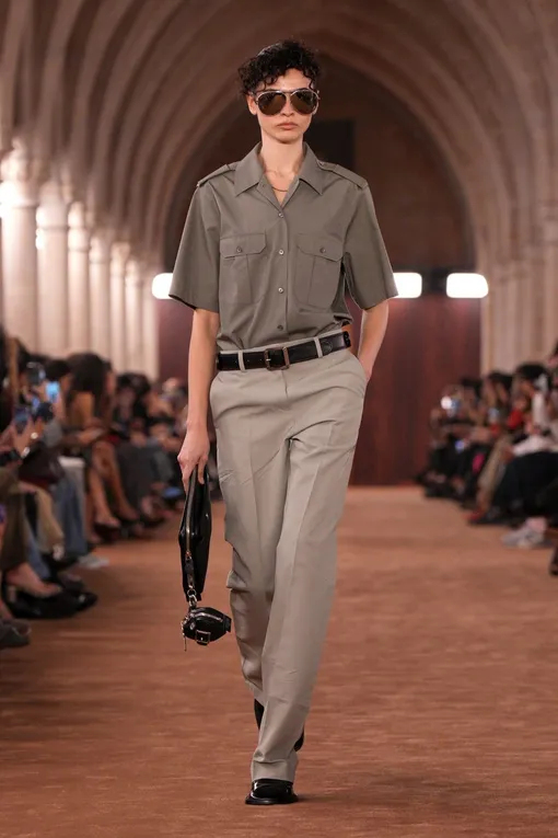 Acne Studios весна-лето 2026 Acne Studios весна-лето 2026
