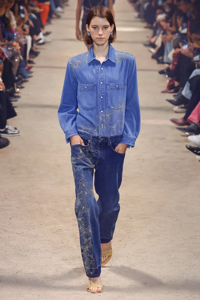 ISABEL MARANT весна-лето 2024 ISABEL MARANT весна-лето 2024